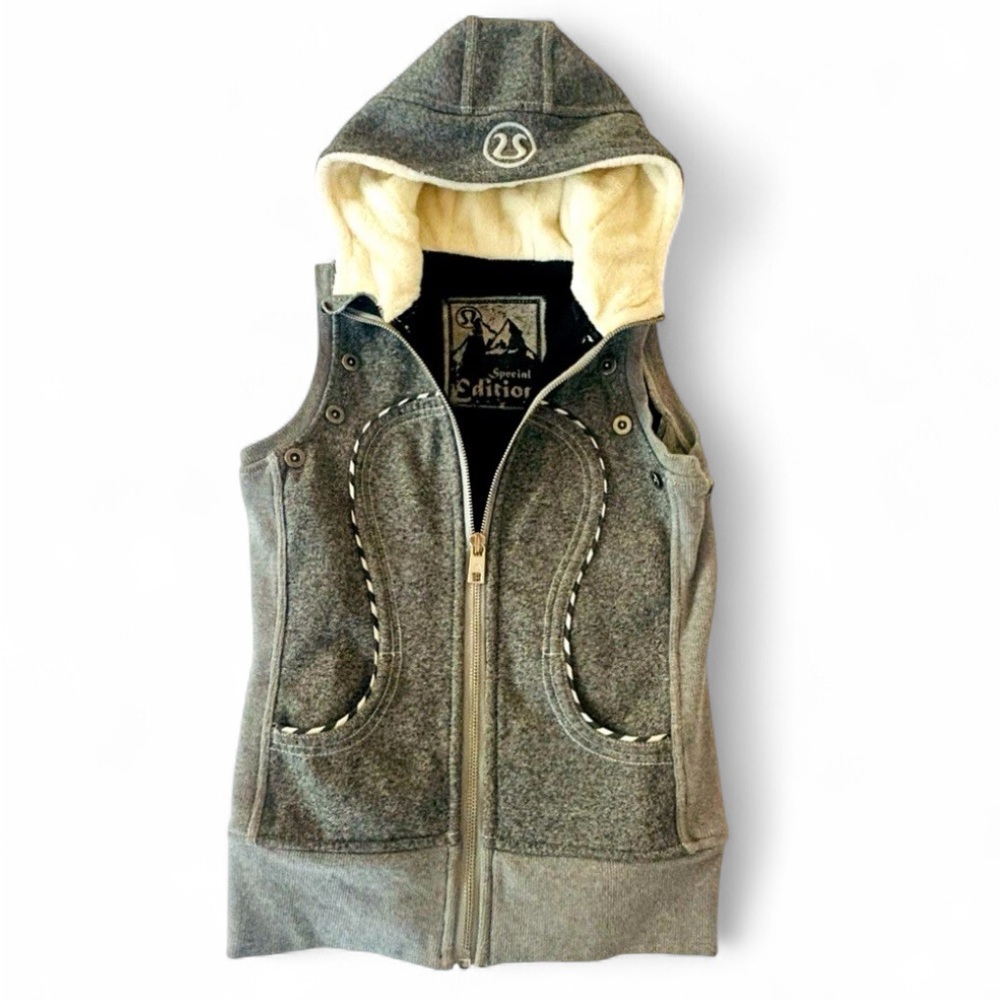 Lululemon Hooded Vest Sherpa Lined SPECIAL EDITION Gray Quilted Women’s RARE